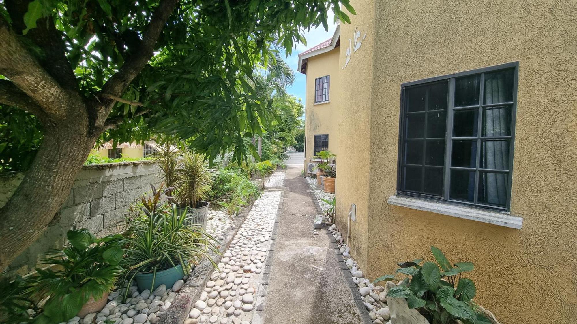 Little Savoy Guest House New ランアウェイ・ベイ エクステリア 写真